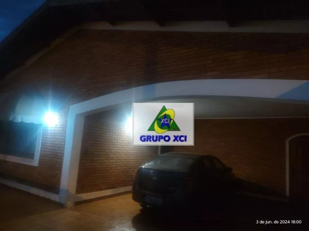 Casa, 3 quartos, 260 m² - Foto 1