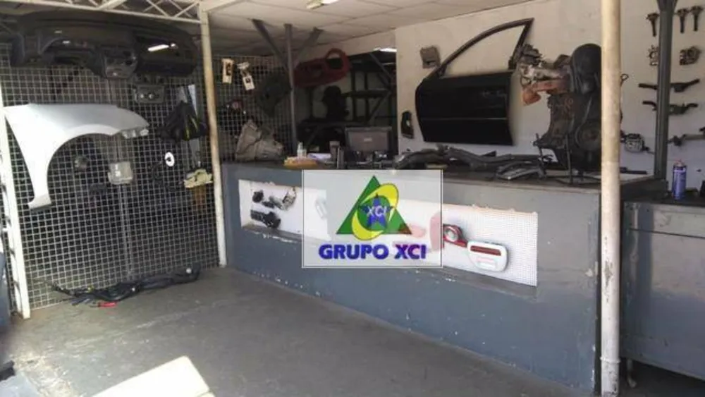 Depósito-Galpão, 305 m² - Foto 1