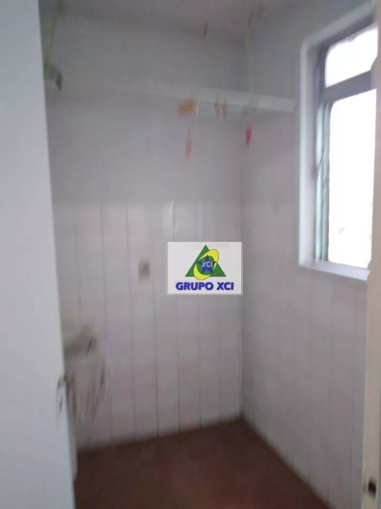 Apartamento à venda com 3 quartos, 80m² - Foto 3