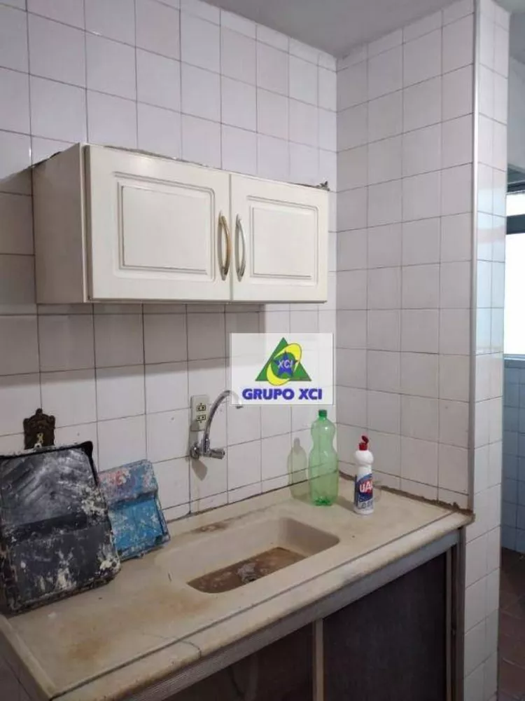 Apartamento à venda com 3 quartos, 80m² - Foto 4