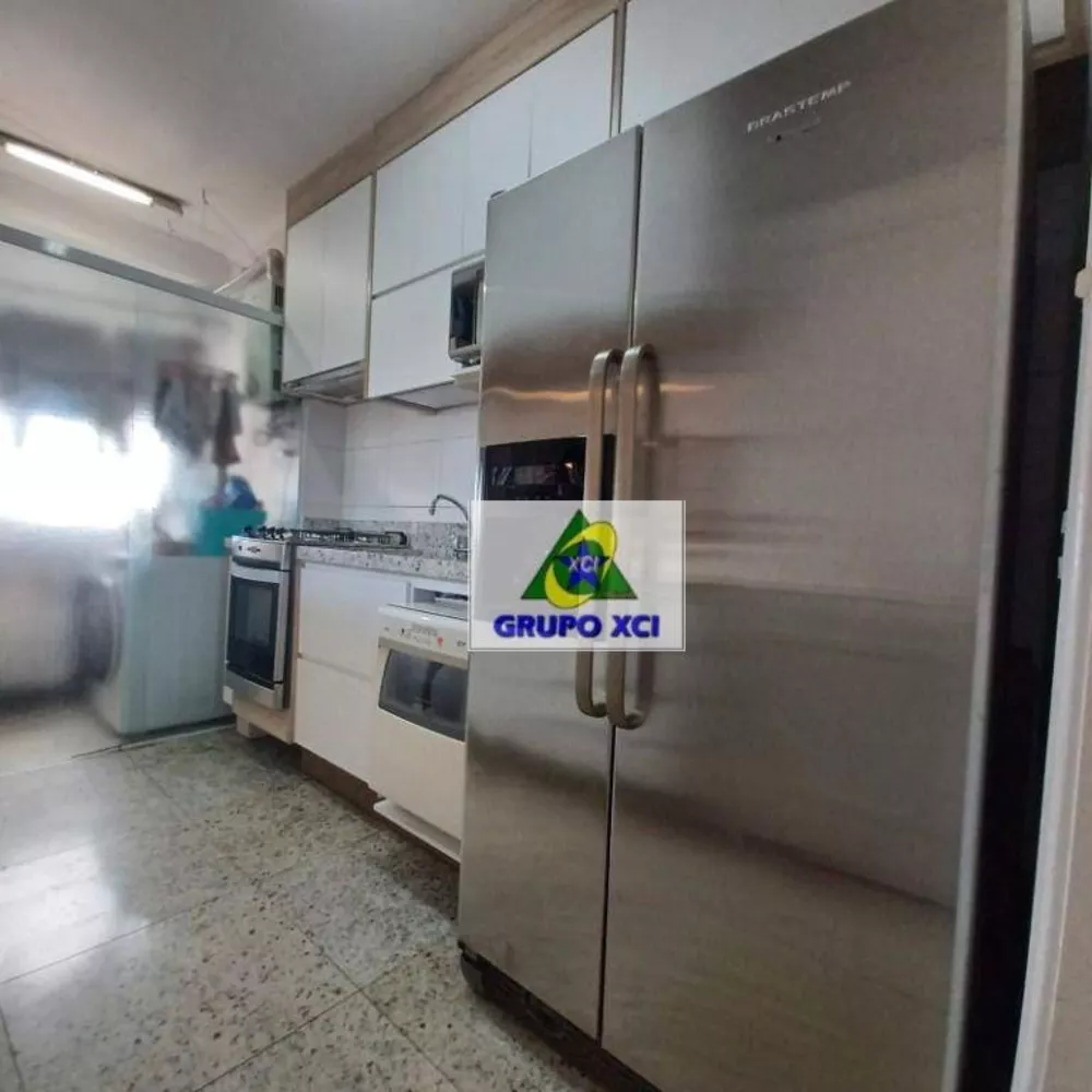 Apartamento à venda com 3 quartos, 75m² - Foto 4