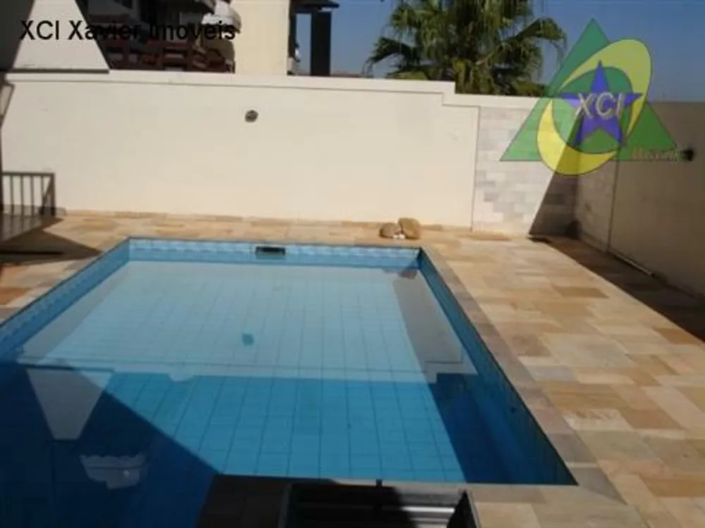 Casa, 3 quartos, 295 m² - Foto 1