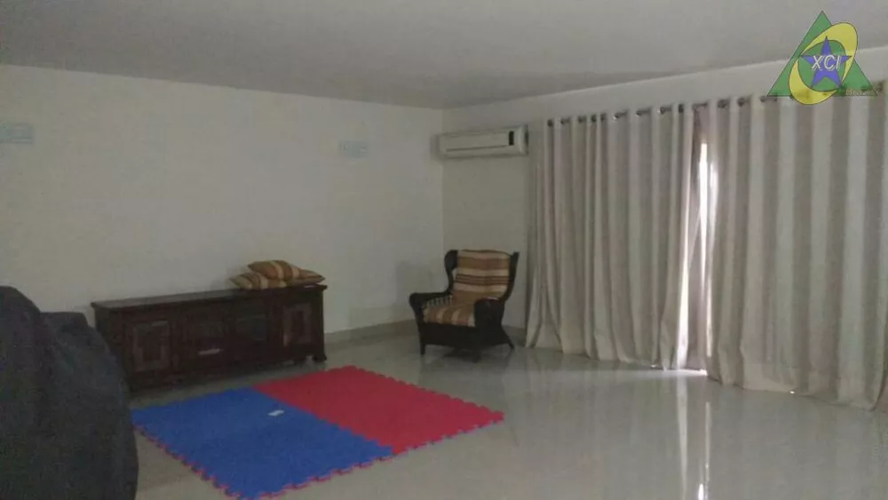 Casa para alugar com 5 quartos, 450m² - Foto 5