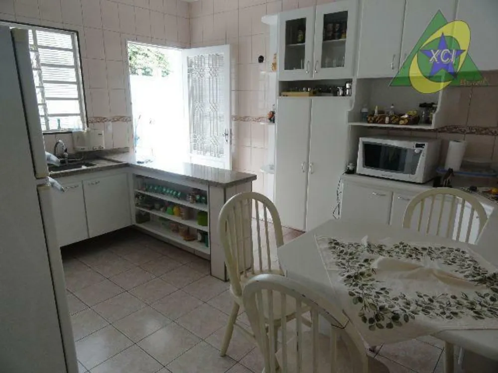 Casa, 3 quartos, 262 m² - Foto 2