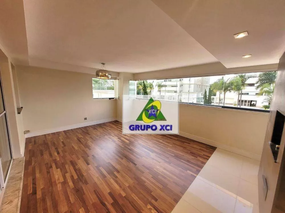 Apartamento para alugar com 3 quartos, 125m² - Foto 4