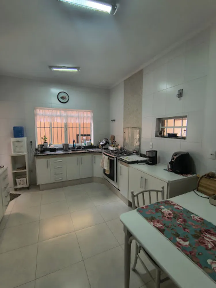 Casa, 4 quartos, 309 m² - Foto 3