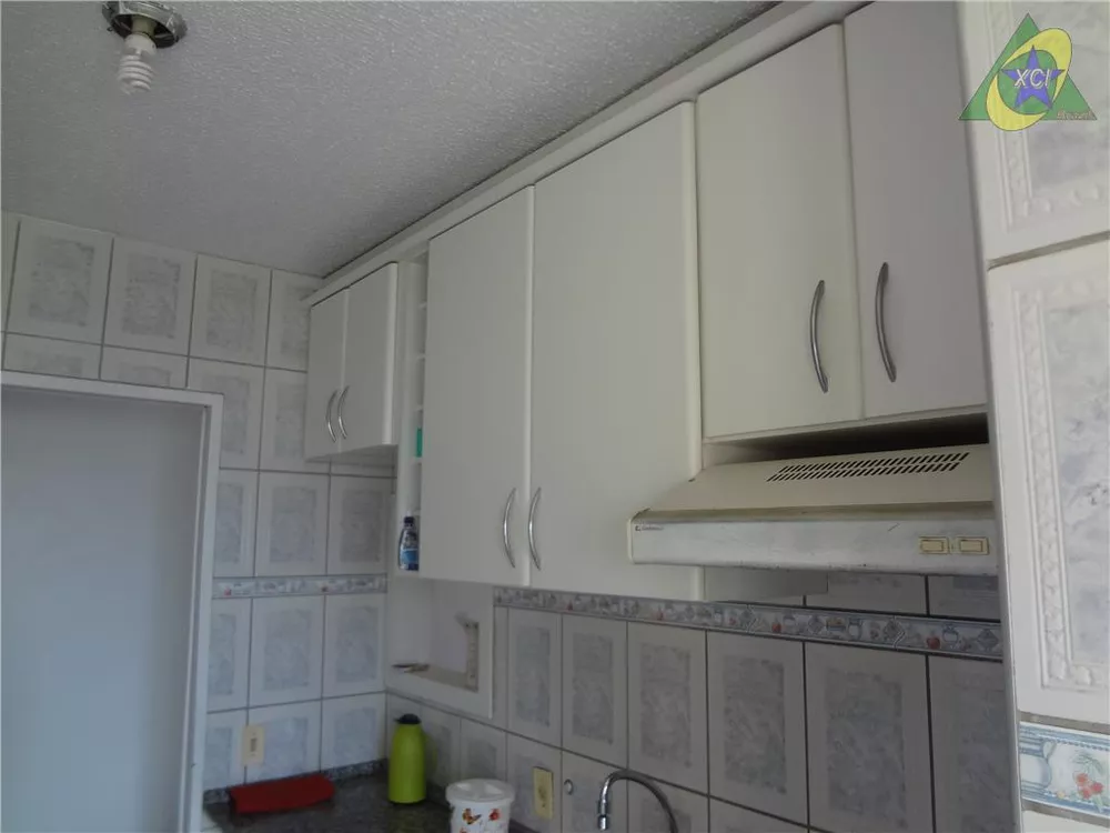 Apartamento à venda com 3 quartos, 60m² - Foto 4