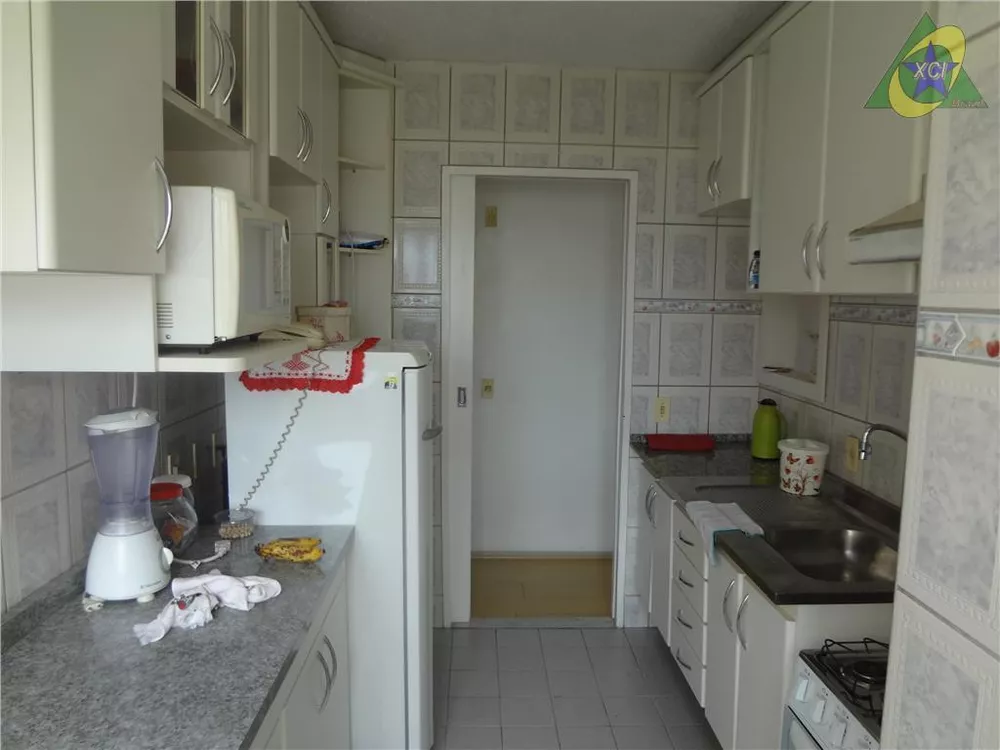 Apartamento à venda com 3 quartos, 60m² - Foto 3