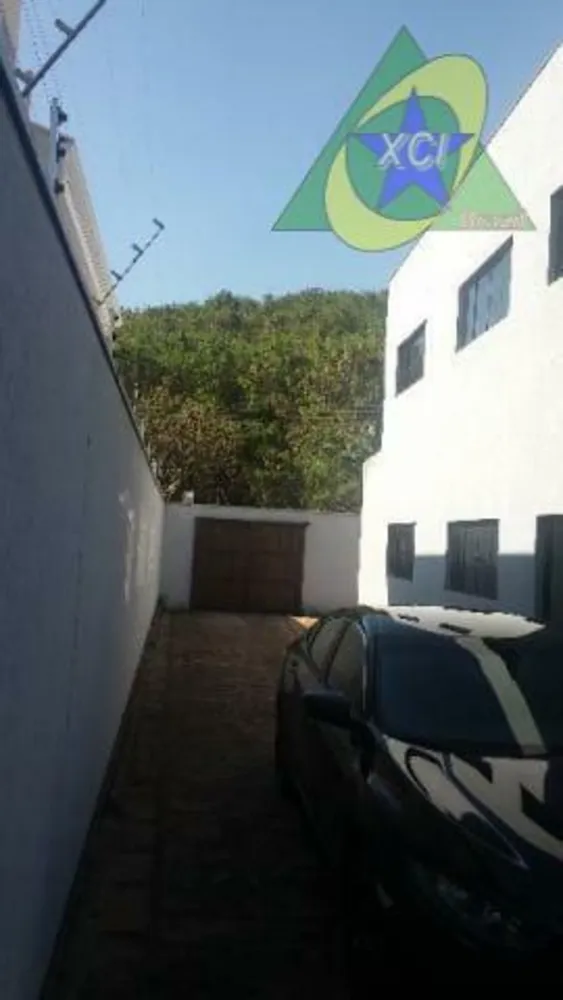 Casa, 4 quartos, 327 m² - Foto 2