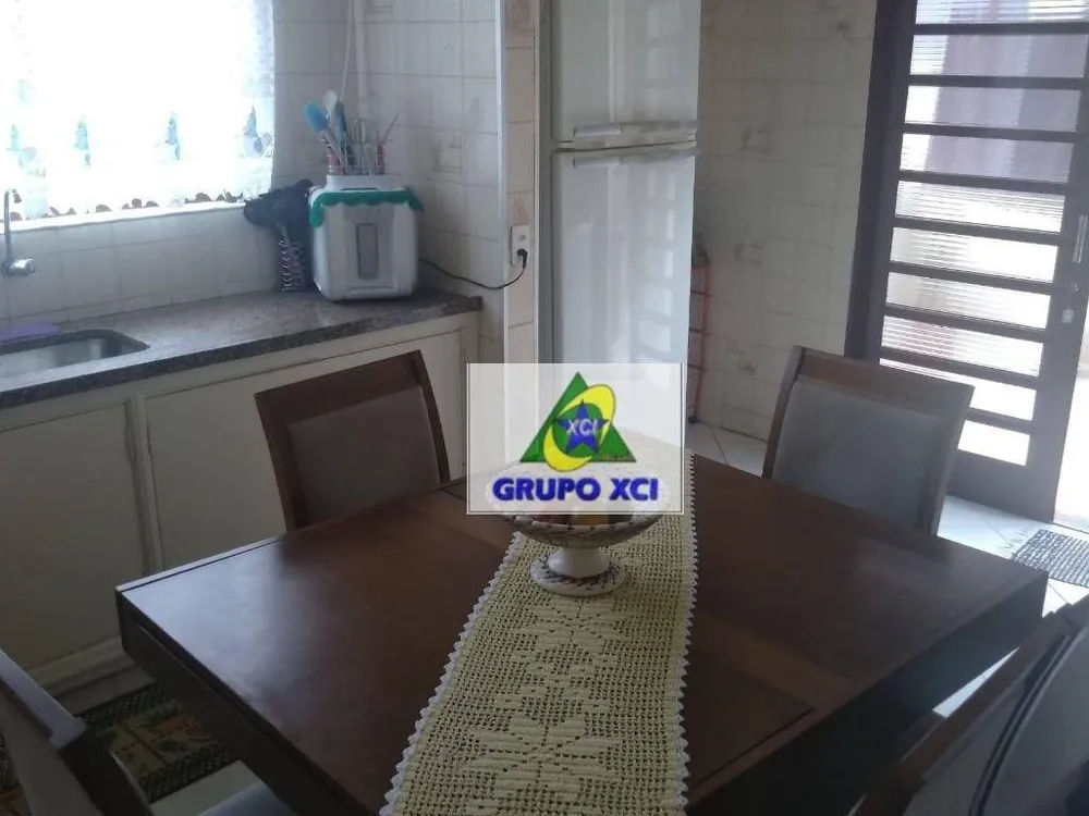 Casa, 3 quartos, 200 m² - Foto 4