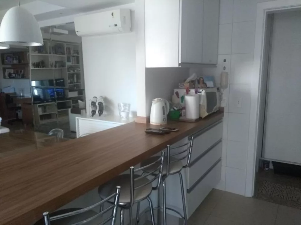 Apartamento à venda com 3 quartos, 117m² - Foto 7