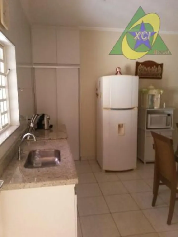 Casa, 5 quartos, 282 m² - Foto 2