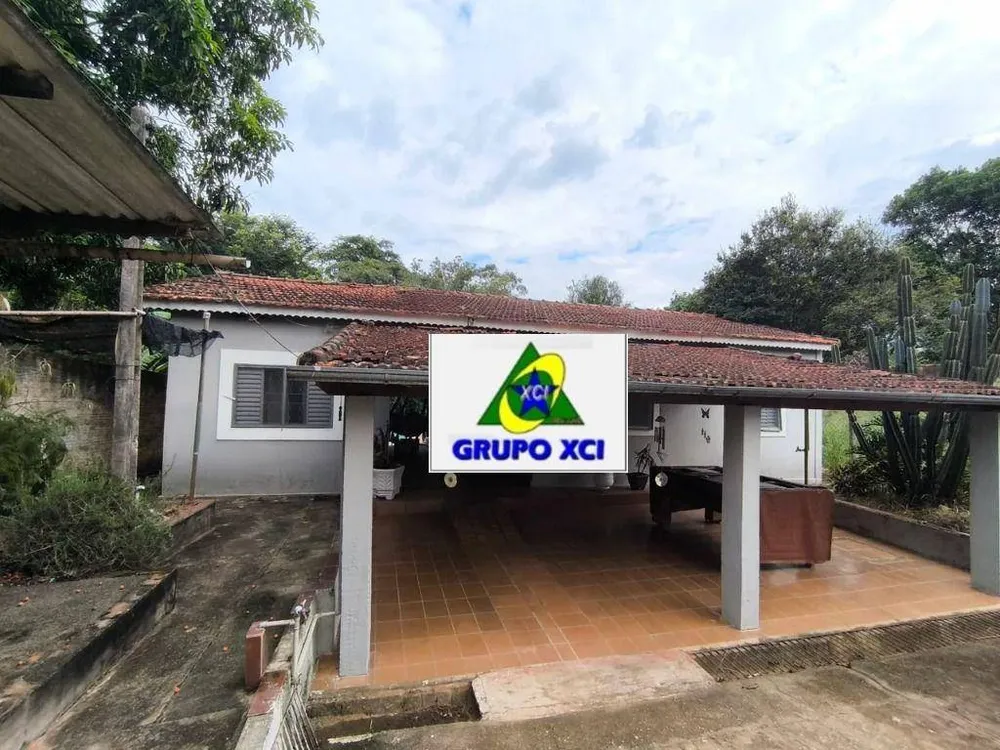 Chácara, 3 quartos, 2325 m² - Foto 4