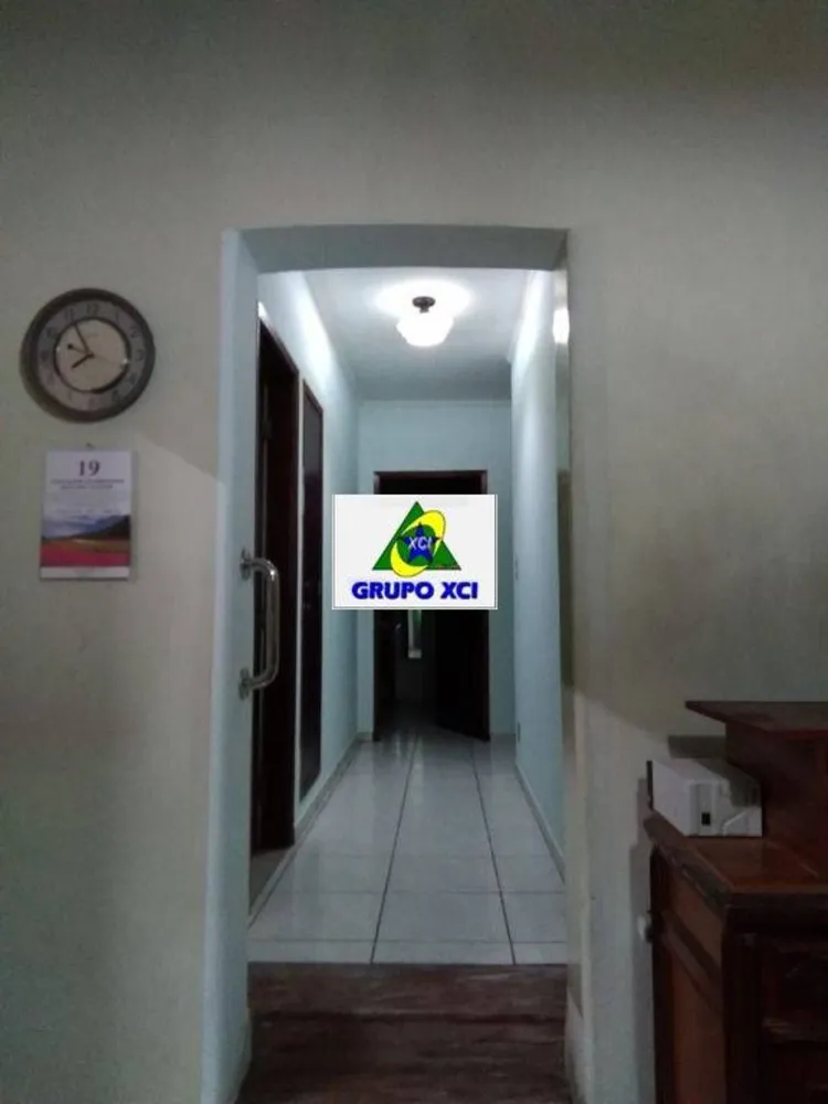 Casa, 3 quartos, 244 m² - Foto 1