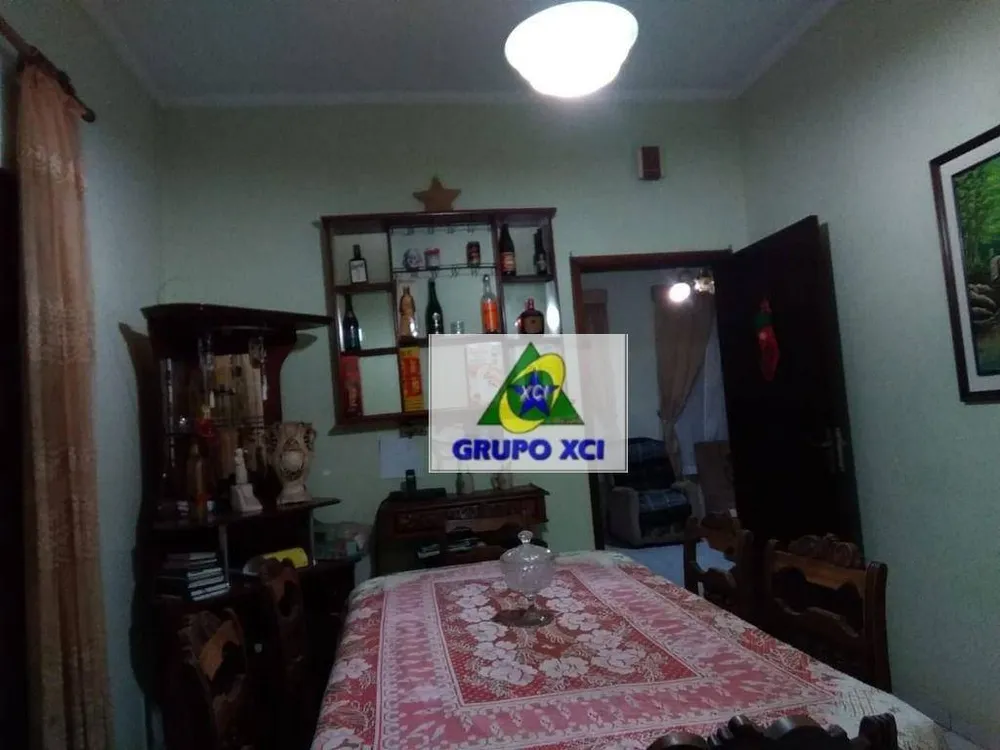 Casa, 3 quartos, 244 m² - Foto 3