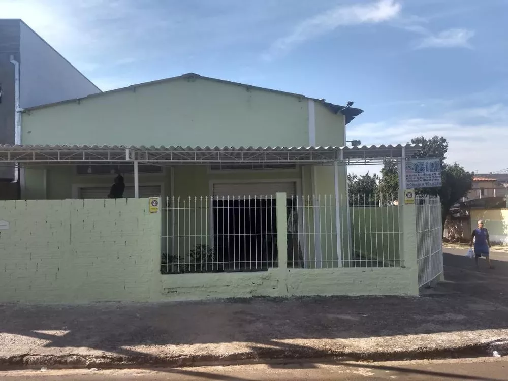 Depósito-Galpão-Armazém à venda e aluguel, 250m² - Foto 1