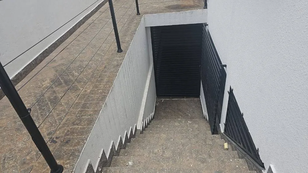Loja-Salão, 210 m² - Foto 1