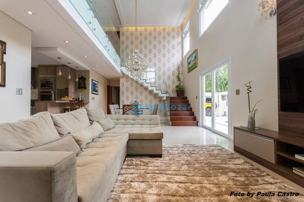 Sobrado, 4 quartos, 260 m² - Foto 1