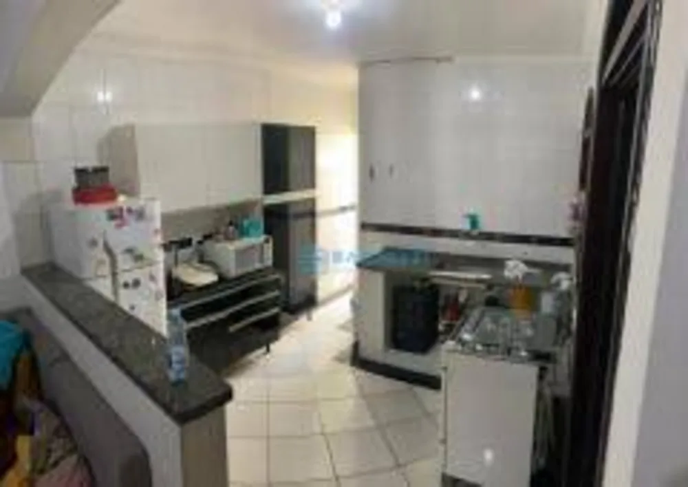 Casa, 2 quartos, 245 m² - Foto 2