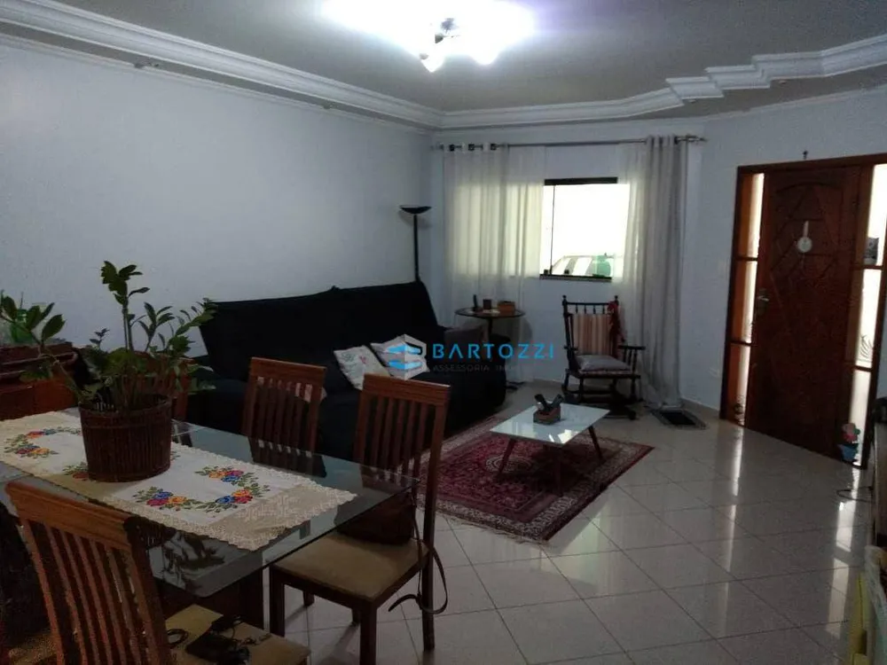 Sobrado, 3 quartos, 198 m² - Foto 2