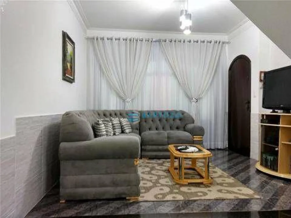 Sobrado, 3 quartos, 210 m² - Foto 1