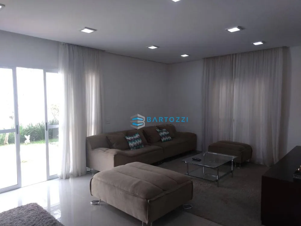 Sobrado, 3 quartos, 266 m² - Foto 2