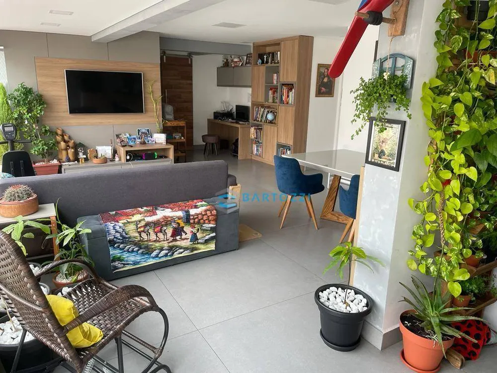 Apartamento, 3 quartos, 112 m² - Foto 1