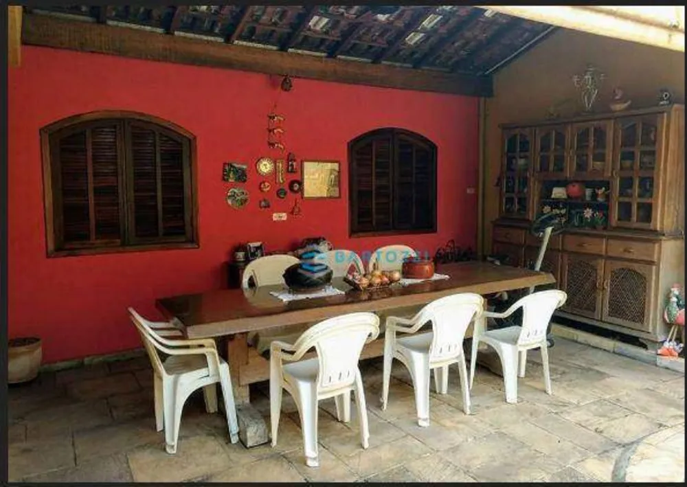 Casa, 3 quartos, 250 m² - Foto 3