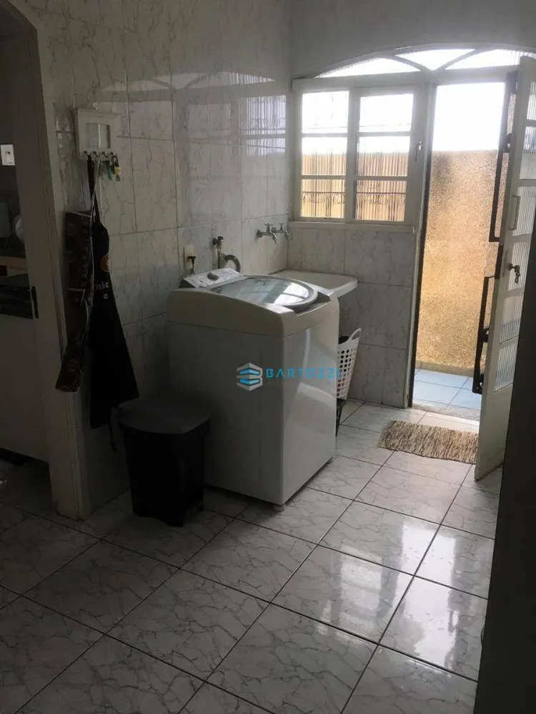 Casa, 3 quartos, 240 m² - Foto 2
