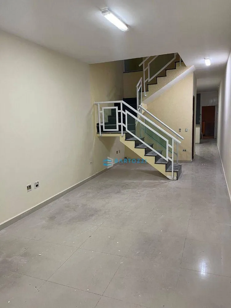 Sobrado, 3 quartos, 200 m² - Foto 2