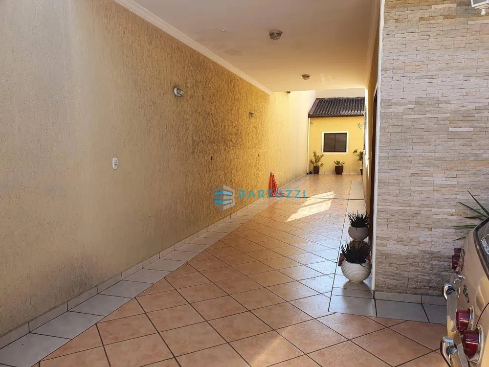 Sobrado, 3 quartos, 242 m² - Foto 1