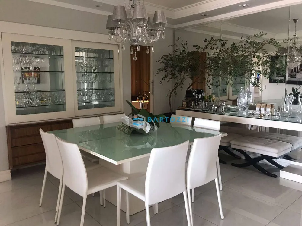 Apartamento, 2 quartos, 131 m² - Foto 1
