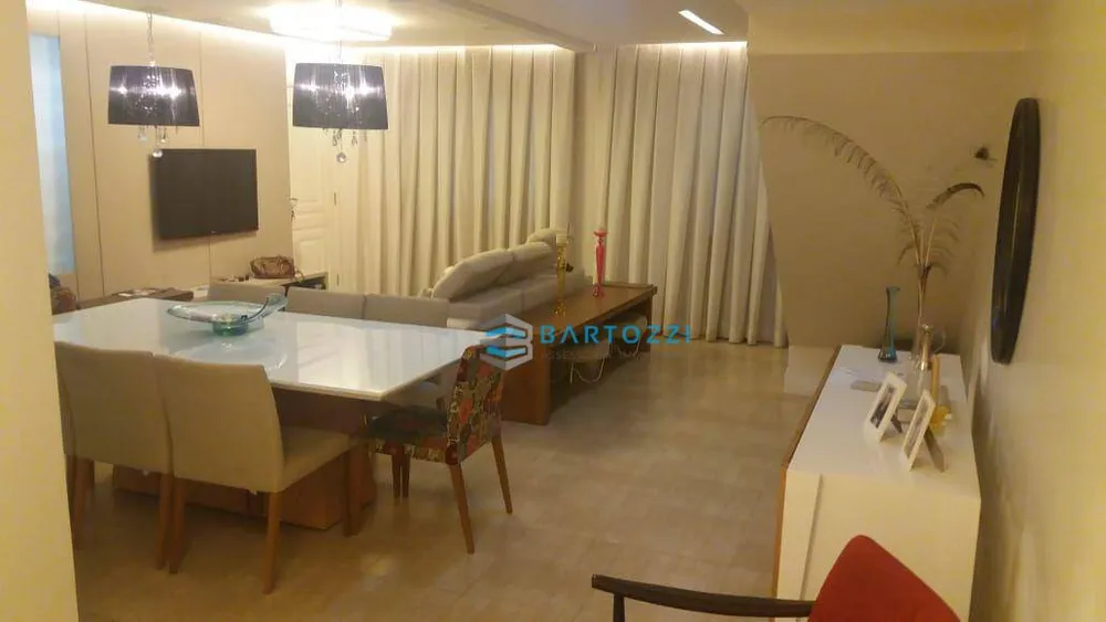 Casa, 4 quartos, 292 m² - Foto 1