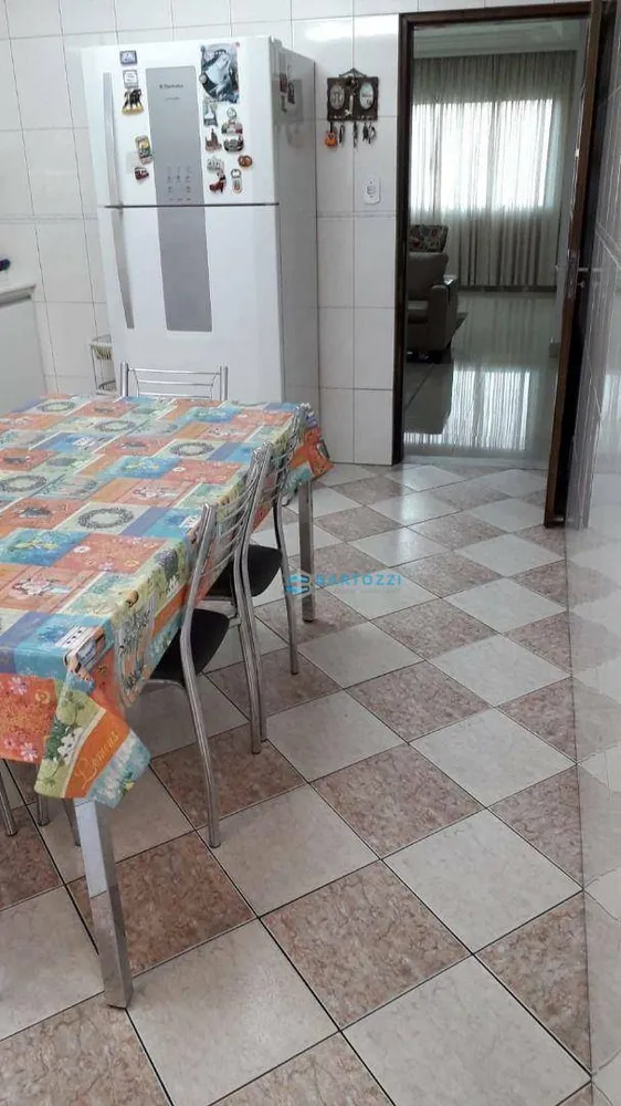 Casa, 3 quartos, 198 m² - Foto 3
