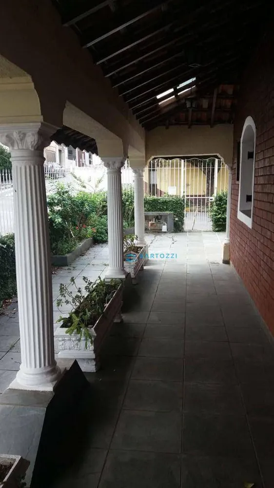 Sobrado, 5 quartos, 275 m² - Foto 2