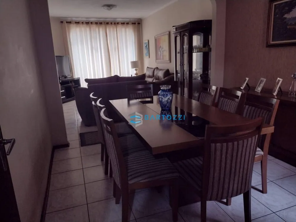 Sobrado, 3 quartos, 182 m² - Foto 2