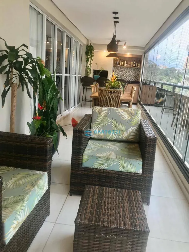 Apartamento, 3 quartos, 172 m² - Foto 1