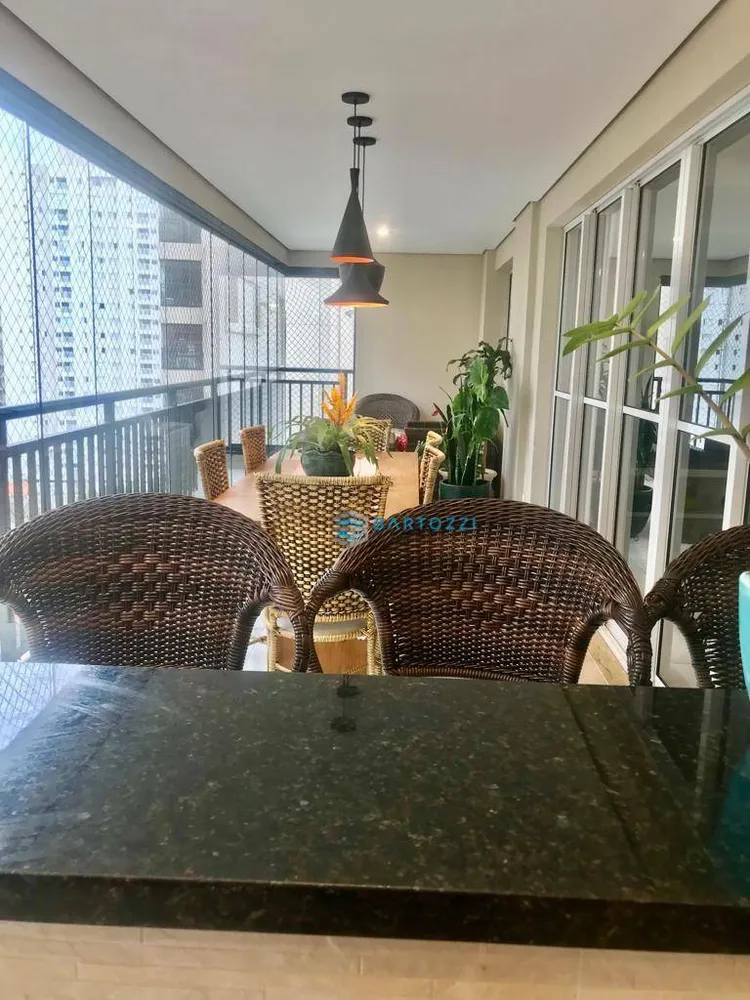 Apartamento, 3 quartos, 172 m² - Foto 2