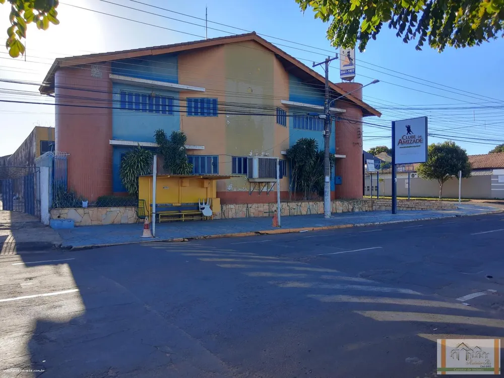 Prédio Inteiro - Foto 1