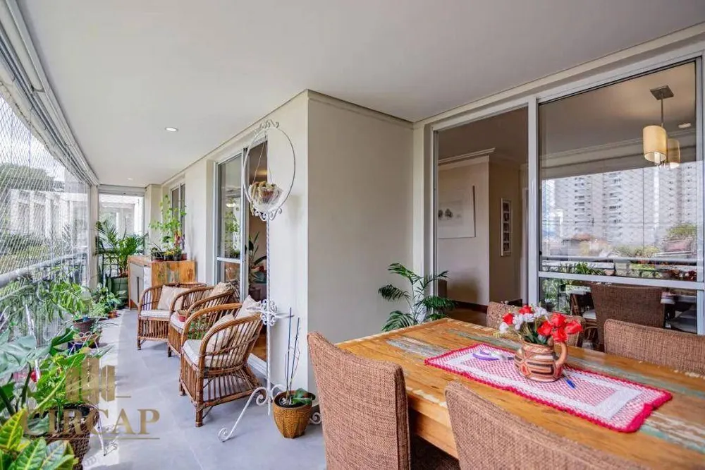 Apartamento, 3 quartos, 172 m² - Foto 1