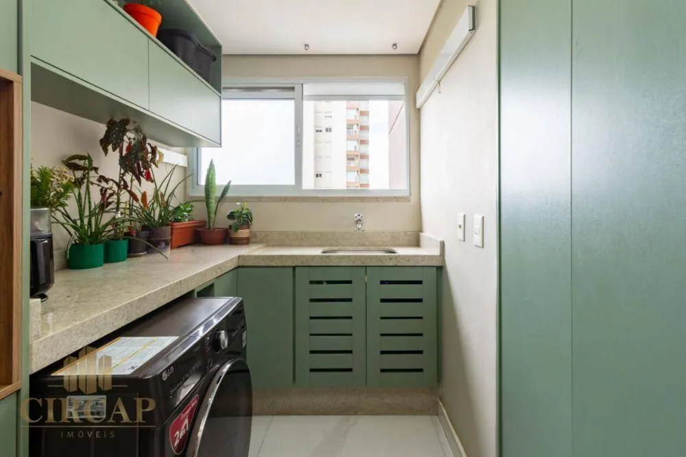 Apartamento, 3 quartos, 136 m² - Foto 2