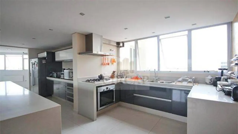 Cobertura, 3 quartos, 377 m² - Foto 1
