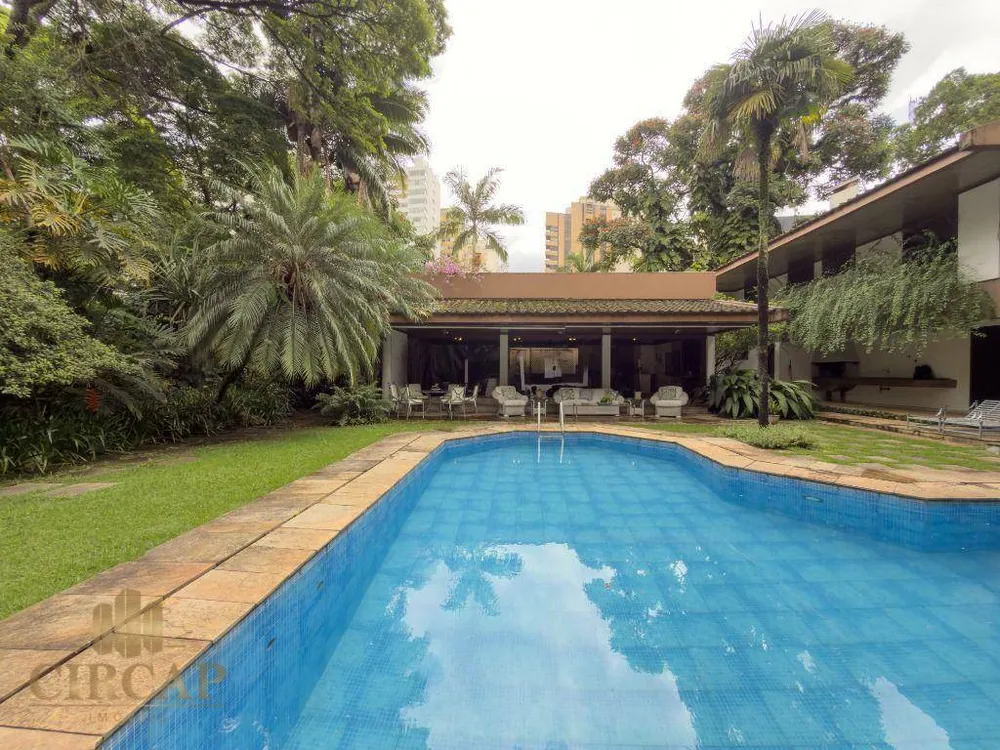 Casa, 5 quartos, 865 m² - Foto 1