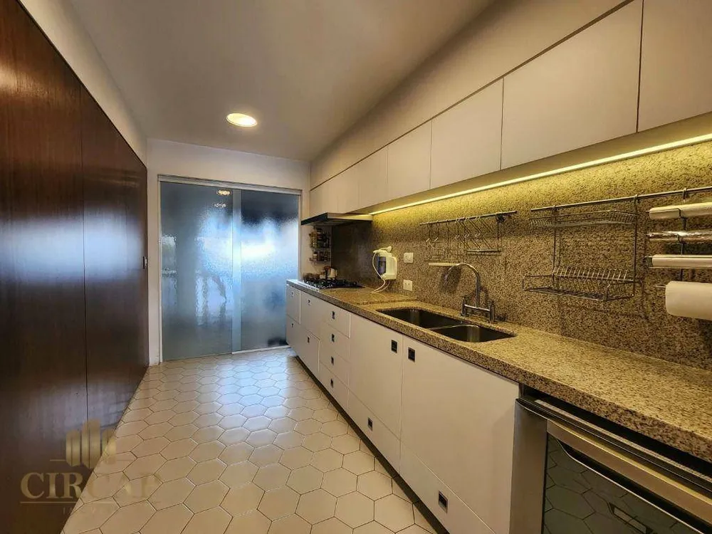 Apartamento, 4 quartos, 245 m² - Foto 9