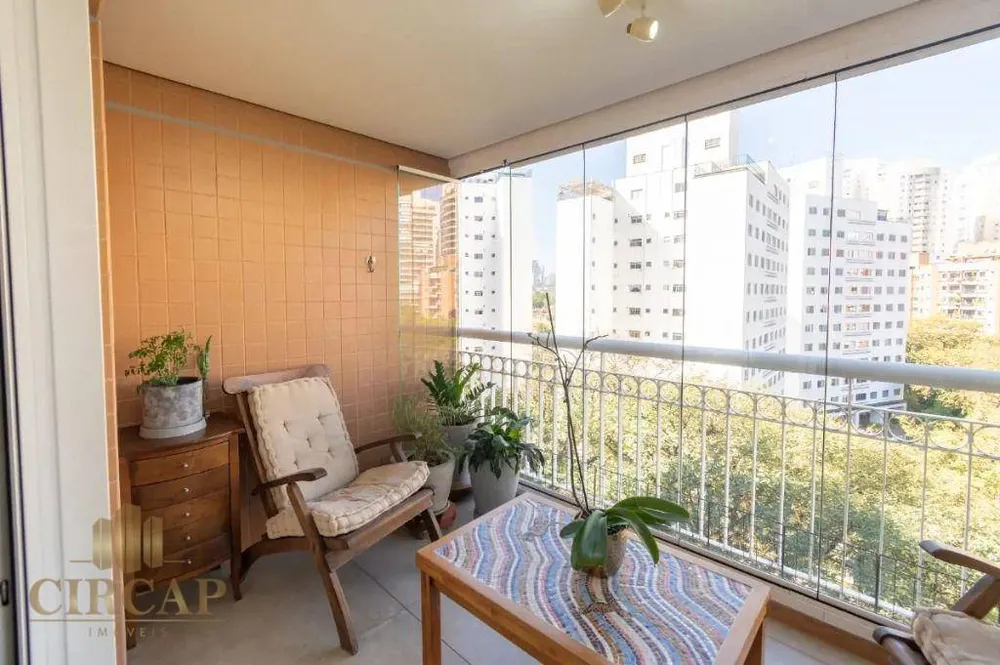 Apartamento, 3 quartos, 142 m² - Foto 1