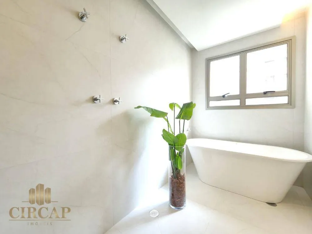 Apartamento, 3 quartos, 142 m² - Foto 2