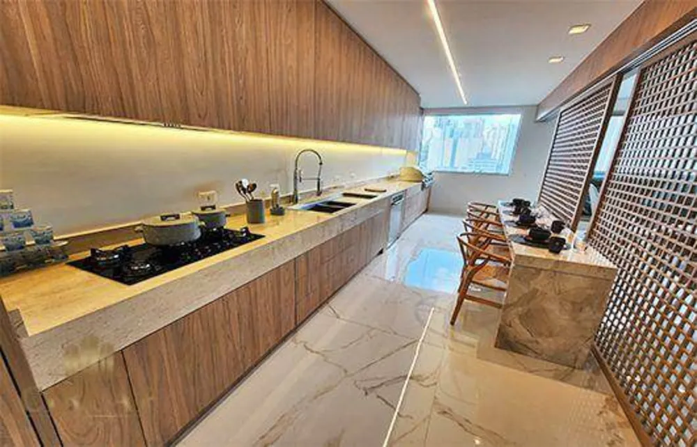 Apartamento, 4 quartos, 222 m² - Foto 1