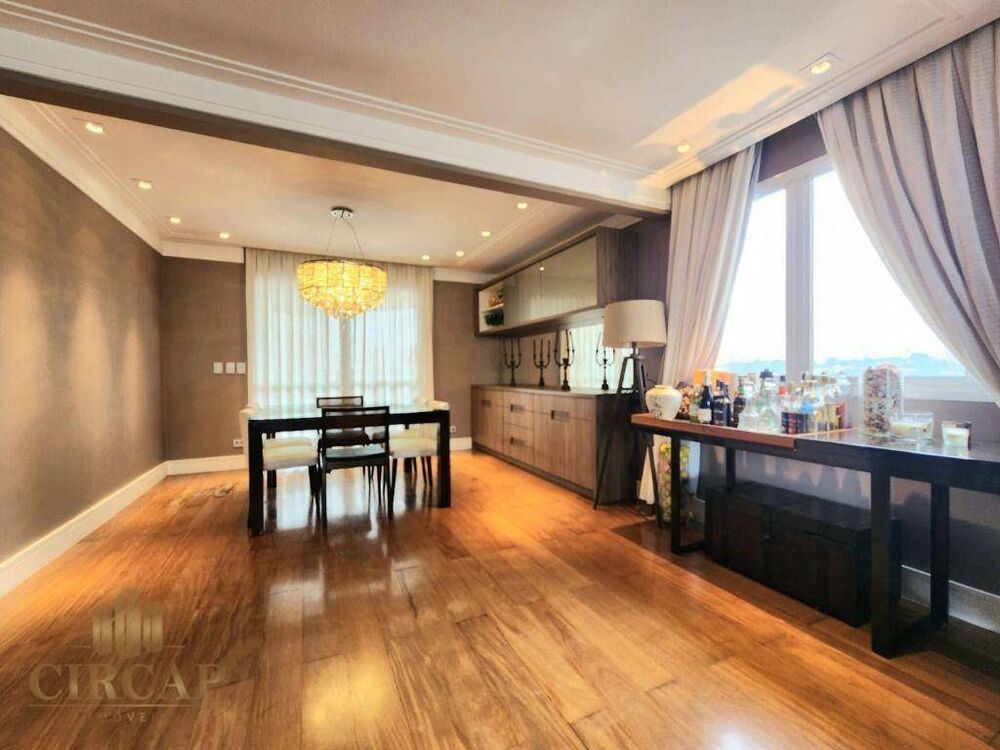 Apartamento à venda com 4 quartos, 231m² - Foto 2