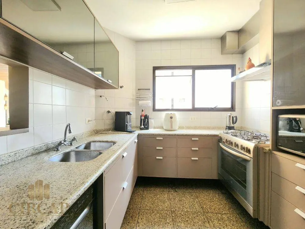 Apartamento, 4 quartos, 245 m² - Foto 11