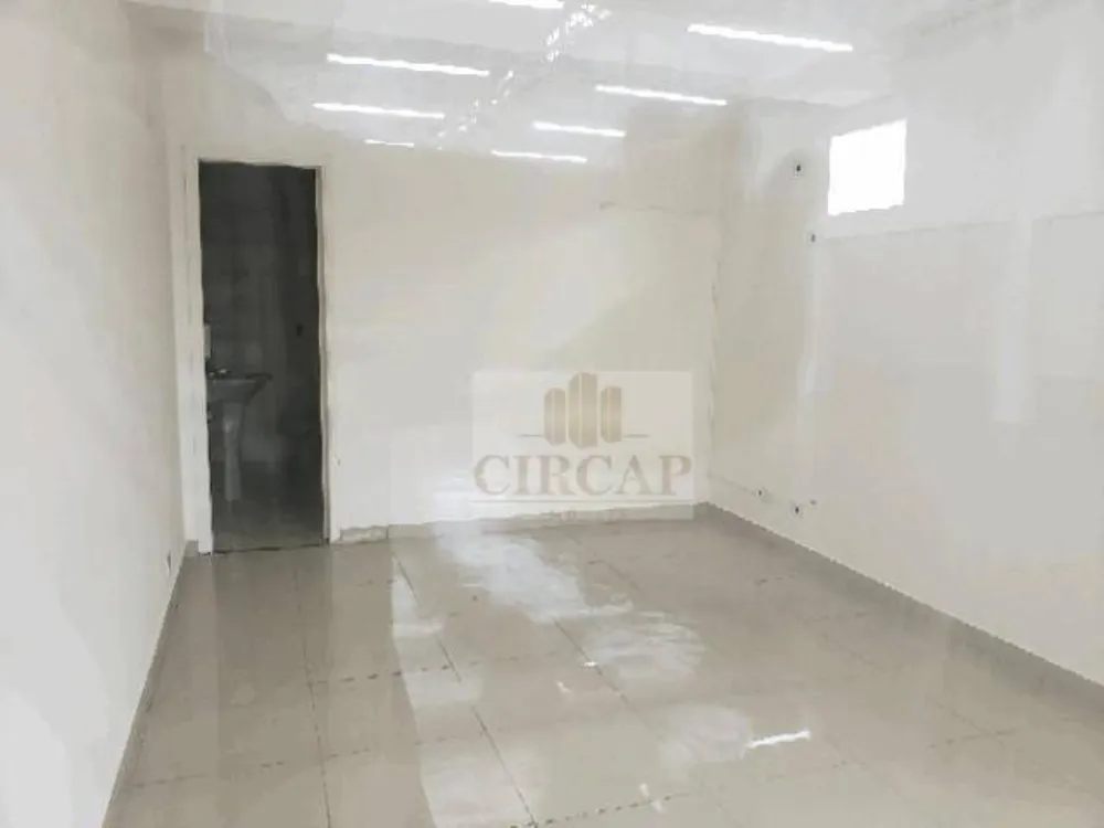 Loja-Salão, 840 m² - Foto 1